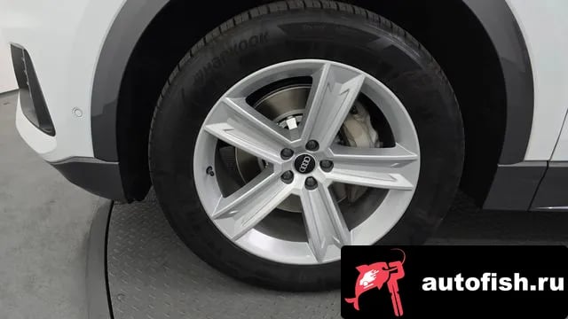 Audi Q8 Q8 (4M) 2021 года - вид 5