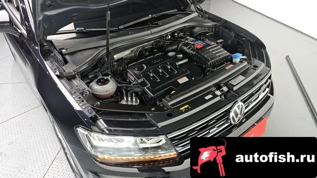 Volkswagen Tiguan Tiguan second Generation 2018 года - вид 6