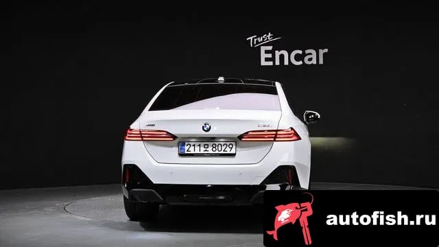 BMW 5-Series 5 Series (G60) 2025 года - вид 4