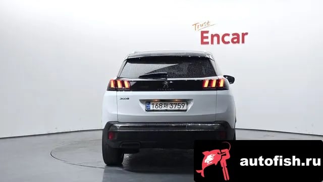 Peugeot 3008 3008 second generation 2021 года - вид 4