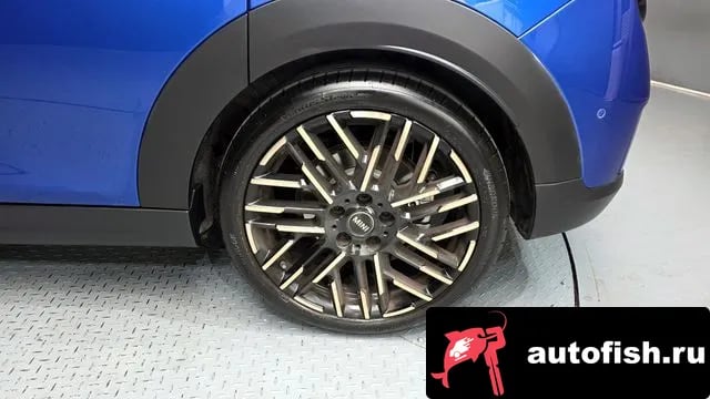 Mini Cooper Cooper S 4th Generation 2025 года - вид 5