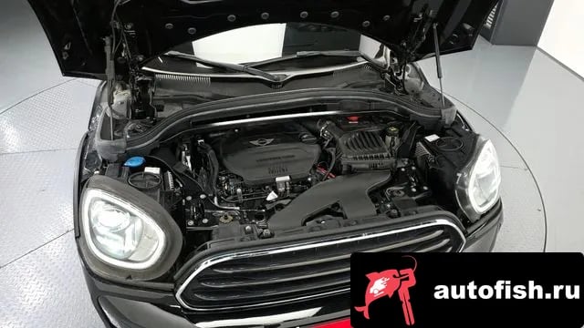 Mini Countryman Cooper D Country Man 2018 года - вид 6