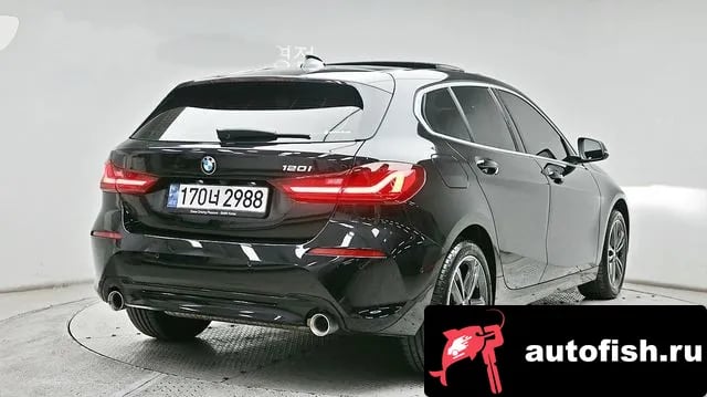 BMW 1-Series 1 Series (F40) 2022 года - вид 2