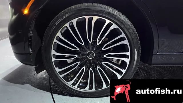 Lincoln Aviator Aviator 2nd generation 2022 года - вид 5