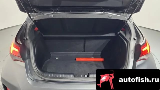 Hyundai Veloster Veloster (JS) 2018 года - похожие автомобили