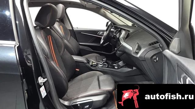 BMW 1-Series 1 Series (F40) 2021 года - похожие автомобили