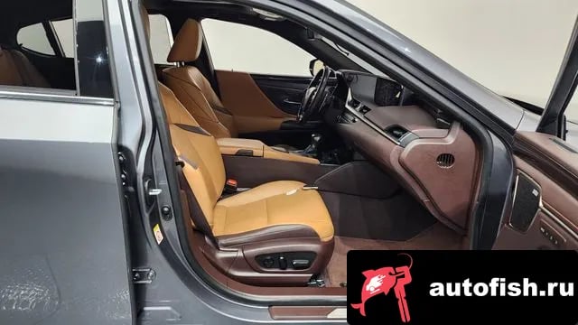 Lexus ES ES300h 7th generation 2019 года - похожие автомобили