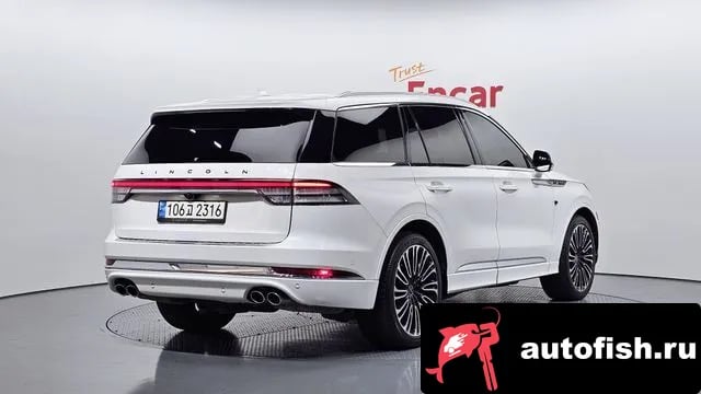 Lincoln Aviator Aviator 2nd generation 2021 года - вид 2