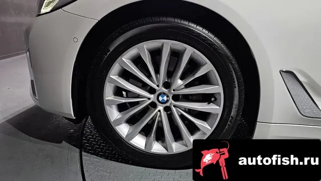 BMW 5-Series 5 Series (G30) 2021 года - вид 5