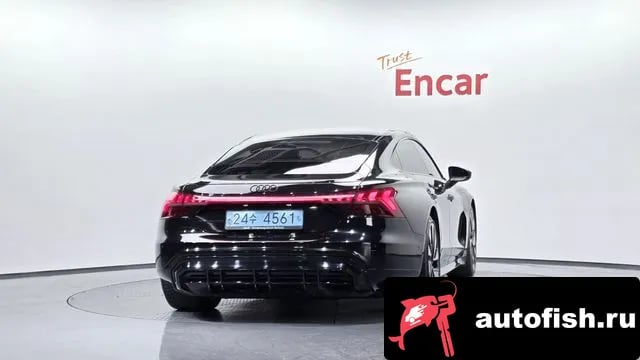 Audi e-tron GT e-Tron GT 2021 года - вид 3