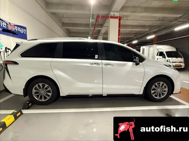 Toyota Sienna Siena 4th Generation 2024 года - вид 1
