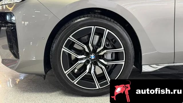 BMW 7-Series 7 Series (G70) 2024 года - вид 5