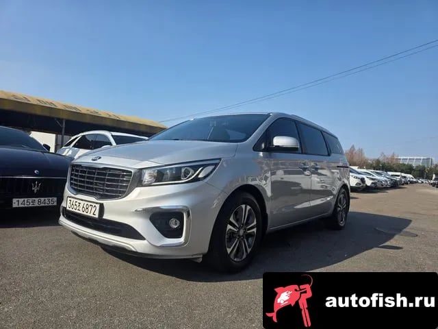 Kia Carnival The New Carnival 2019 года - автомобиль из Южной Кореи