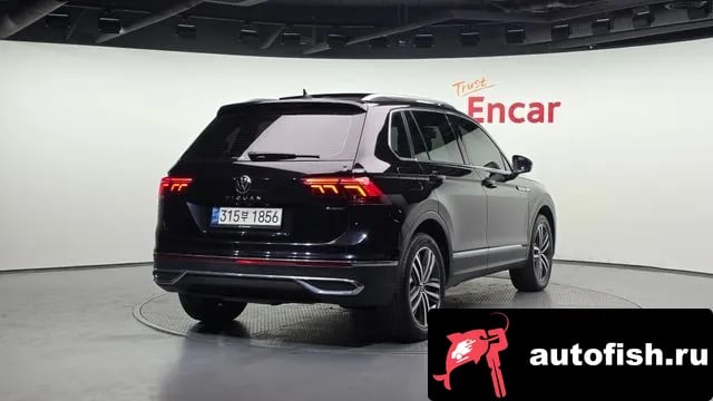 Volkswagen Tiguan Tiguan second Generation 2021 года - вид 2