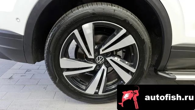 Volkswagen Touareg Tuareg 3rd generation 2023 года - вид 5