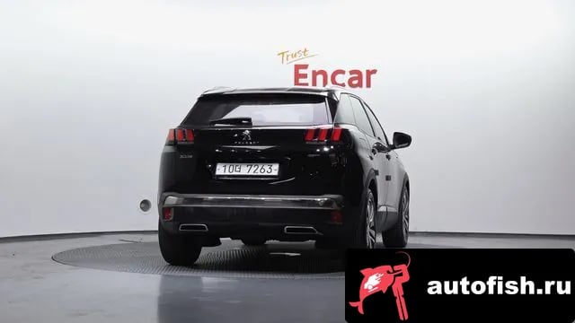 Peugeot 3008 3008 second generation 2018 года - вид 4