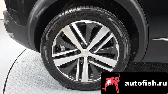 Peugeot 3008 3008 second generation 2018 года - вид 5