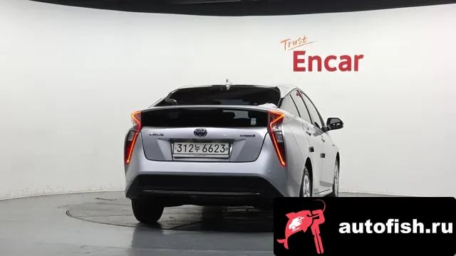 Toyota Prius Prius 4th Generation 2018 года - вид 4