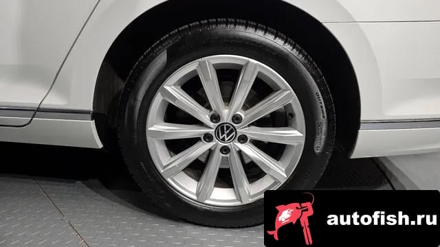 Volkswagen Passat Passat GT (B8) 2021 года - вид 5