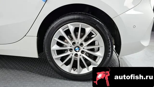 BMW 1-Series 1 Series (F40) 2020 года - вид 5