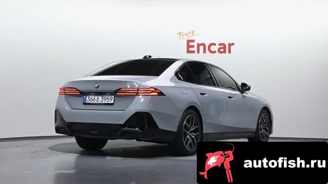BMW 5-Series 5 Series (G60) 2025 года - вид 2