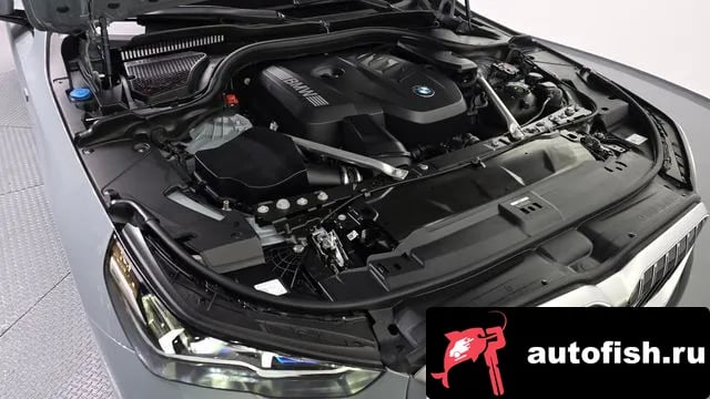 BMW 5-Series 5 Series (G60) 2025 года - вид 6