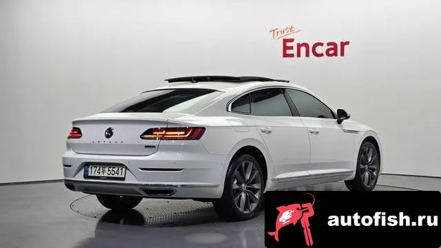 Volkswagen Arteon Atheon 2020 года - вид 2
