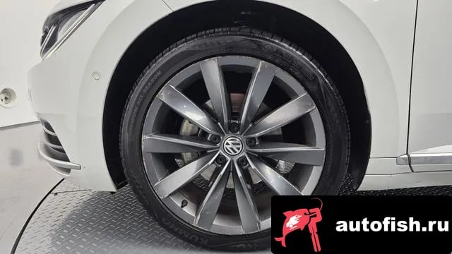 Volkswagen Arteon Atheon 2020 года - вид 5