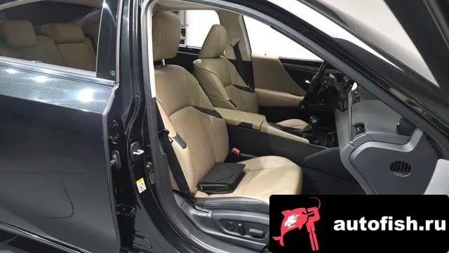 Lexus ES ES300h 7th generation 2019 года - похожие автомобили