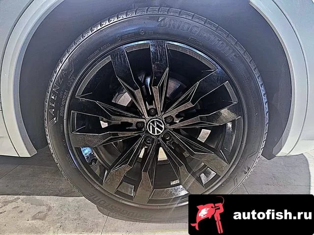 Volkswagen Touareg Tuareg 3rd generation 2023 года - вид 5
