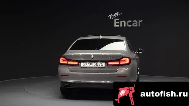BMW 5-Series 5 Series (G30) 2022 года - вид 4