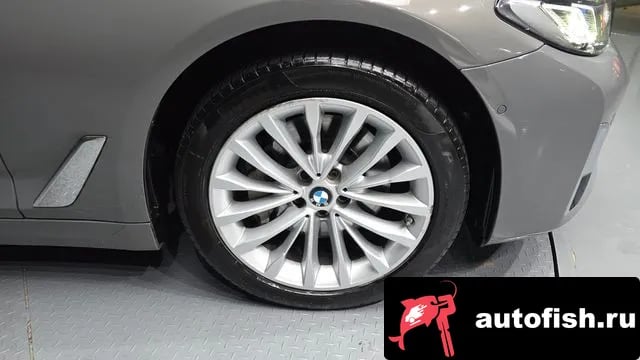 BMW 5-Series 5 Series (G30) 2022 года - вид 5