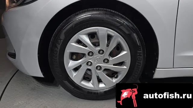 Hyundai AVANTE Avante AD 2018 года - вид 5