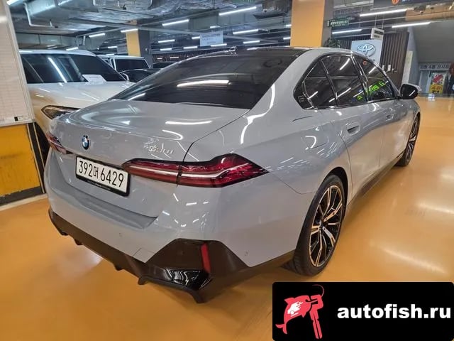 BMW 5-Series 5 Series (G60) 2025 года - вид 4