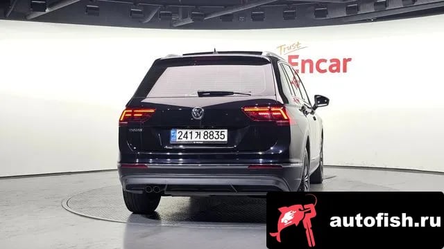 Volkswagen Tiguan Tiguan second Generation 2020 года - вид 4