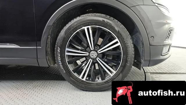 Volkswagen Tiguan Tiguan second Generation 2020 года - вид 5