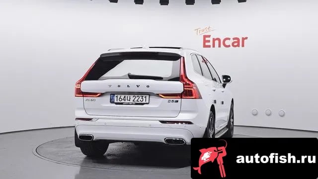 Volvo XC60 XC60 second Generation 2020 года - вид 4
