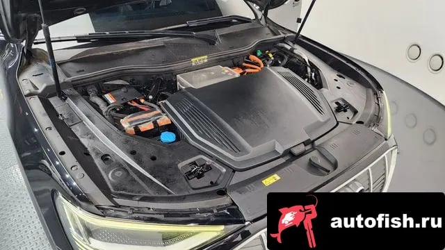 Audi e-tron e-Tron 2020 года - вид 6