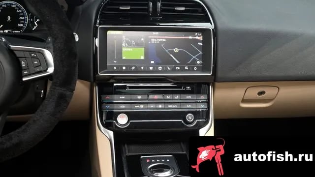 Jaguar XE XE 2018 года - похожие автомобили