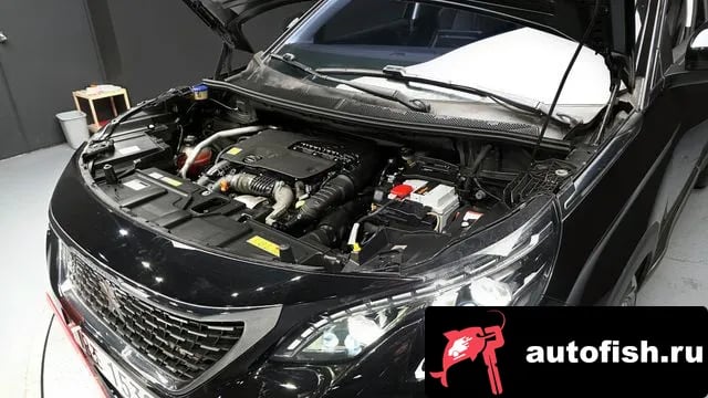 Peugeot 3008 3008 second generation 2018 года - вид 6