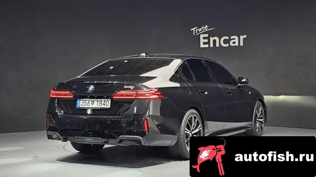 BMW 5-Series 5 Series (G60) 2025 года - вид 2