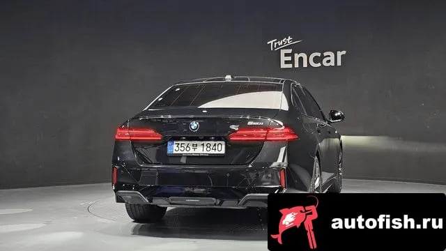 BMW 5-Series 5 Series (G60) 2025 года - вид 4