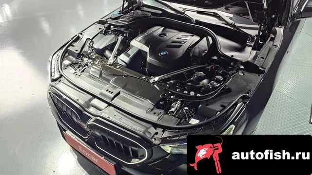 BMW 5-Series 5 Series (G60) 2025 года - вид 6