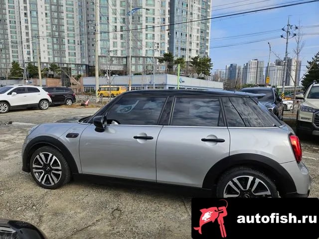 Mini Cooper Cooper S 2023 года - вид 3