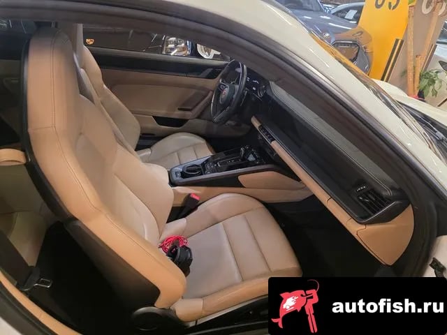 Porsche 911 911 (992) 2020 года - вид 4
