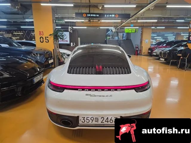 Porsche 911 911 (992) 2020 года - вид 6