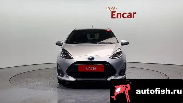 Toyota Prius Prius C 2018 года - вид 3