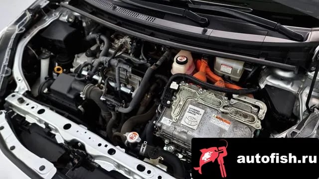 Toyota Prius Prius C 2018 года - вид 6