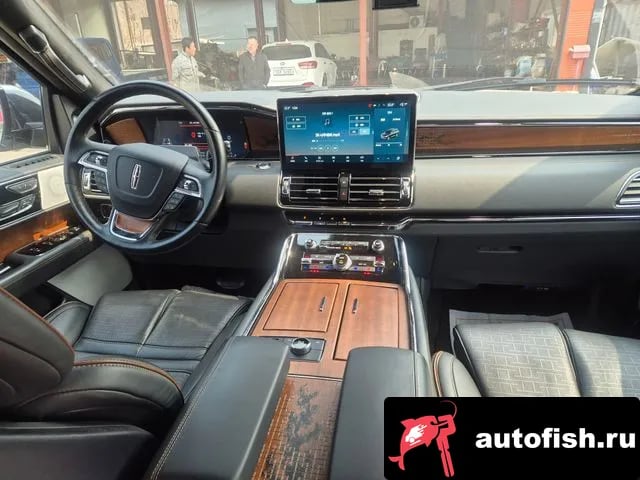 Lincoln Navigator Navigator 4th generation 2023 года - похожие автомобили
