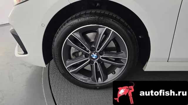 BMW 1-Series 1 Series (F40) 2024 года - вид 5